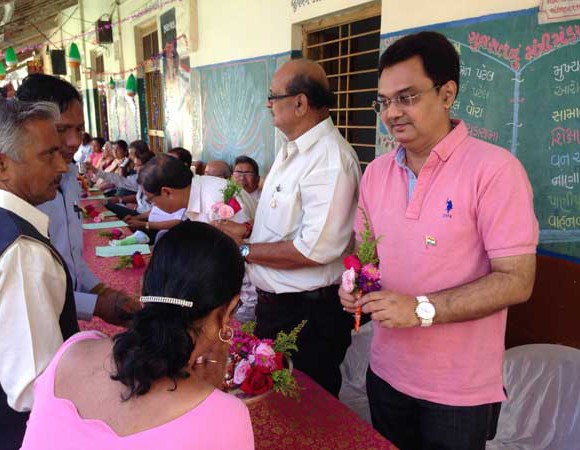 republic1 Republic Day Celebrations with the Kids of Dhamdachi Piru Fadia Prathmeek Shaala – 2016