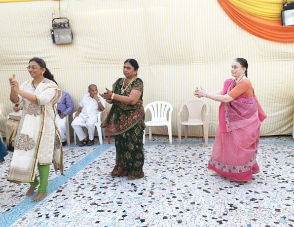 havan2016-35 Chaitri Havan – April 24, 2016
